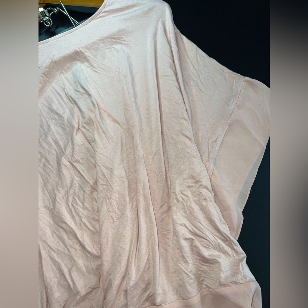 August silk Pale Blush Pink Batwing Style Top size Large NWT